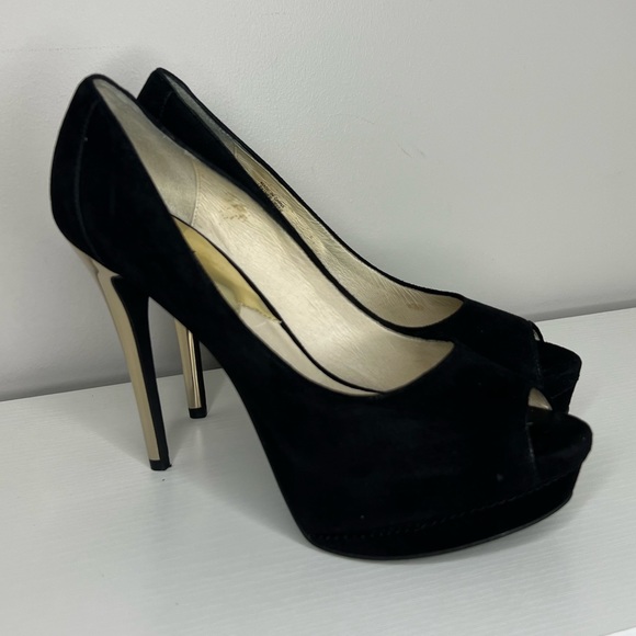 Michael Kors black suede peep toe pump with gold metallic heel. Size 9.5. New. - Picture 3 of 11